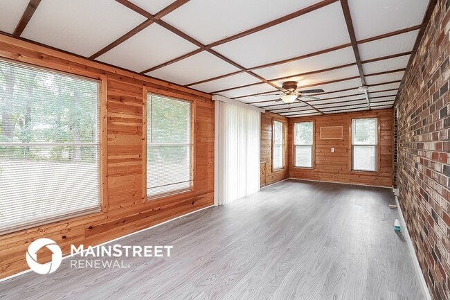 Photo - 4336 Central Valley Dr