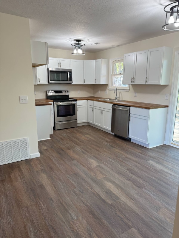 Photo - 7209 S Chautauqua St