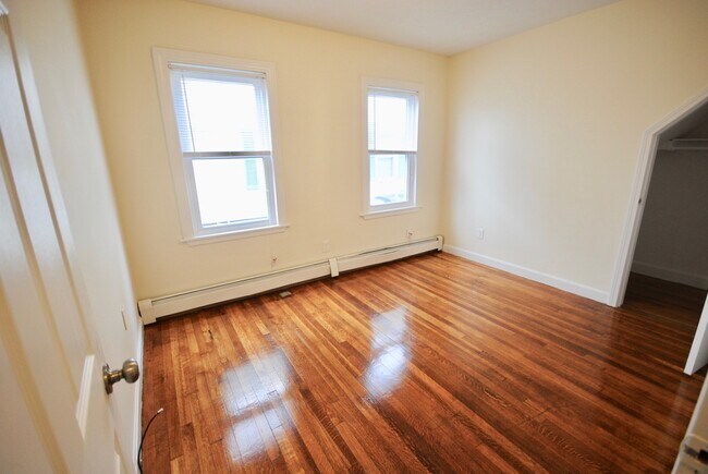 Photo - 15 Taylor St Unit 1