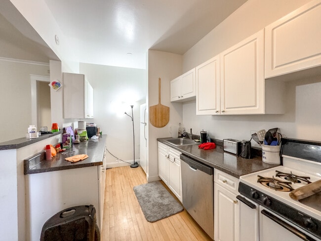 Photo - 945 Judson Ave Unidad 3