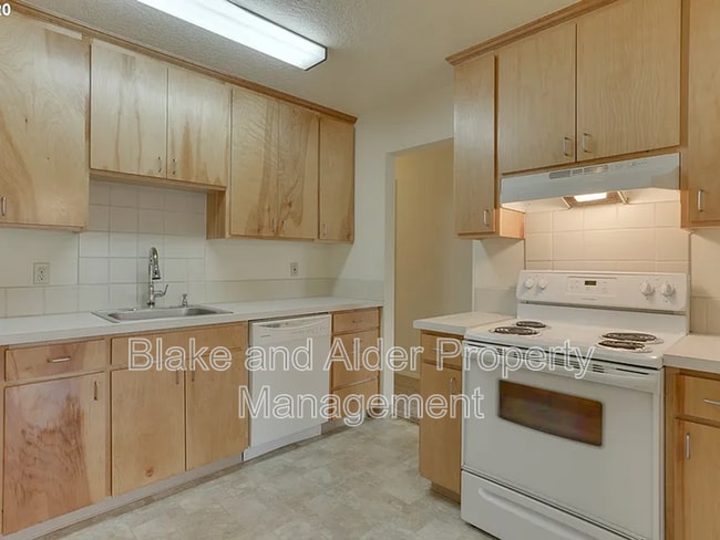 Photo - 9733 SE Ramona St