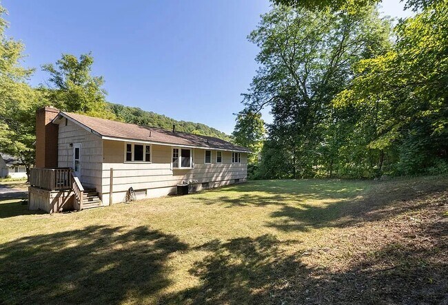 Photo - 115 Margo Ln