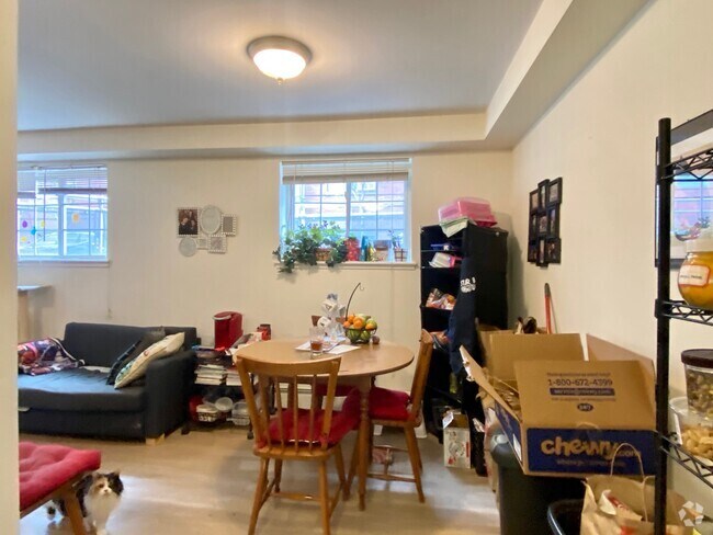 Building Photo - 6 Griggs Pl Unit 1 Rental