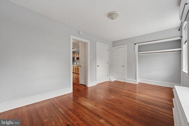 Photo - 8119 Ardleigh St