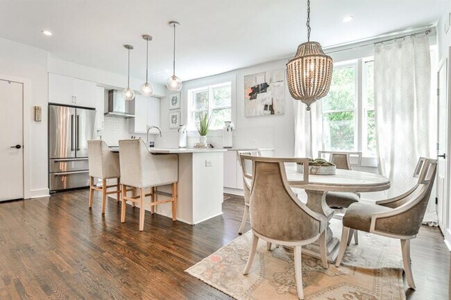 Building Photo - 68 Peachtree Memorial Dr NW Unit 68-5 Rental