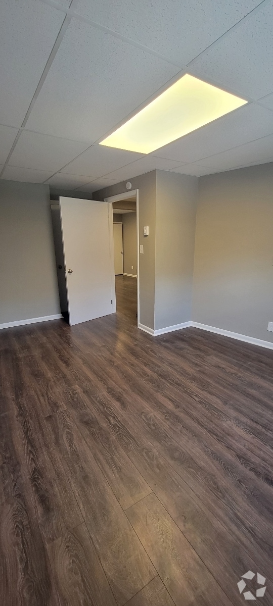 Building Photo - 150 Garibaldi Ave Unit 2 Rental