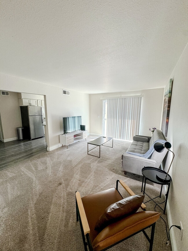 Photo - 12701 N Pennsylvania Ave Unidad ID1058680P