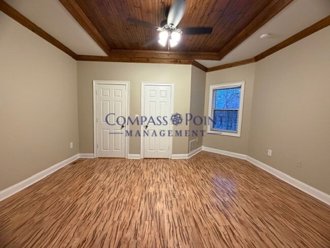 Photo - Spacious 1 bedroom HOUSE, FIRST MONTH RENT FREE!!!