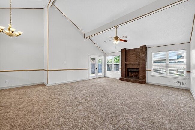 Building Photo - 3258 Meadway Dr