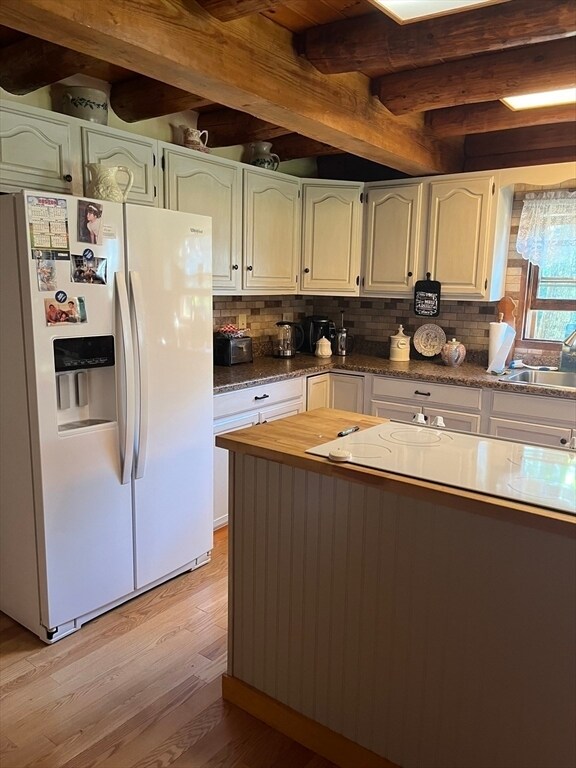 Photo - 26 Powwow River Rd