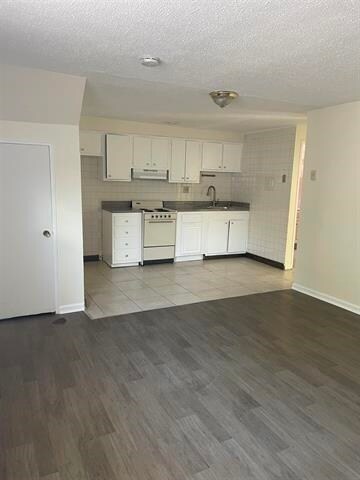 Photo - 555-559-559 35th St Unit 5R