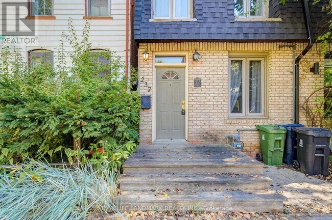 Photo - 237 Ontario St