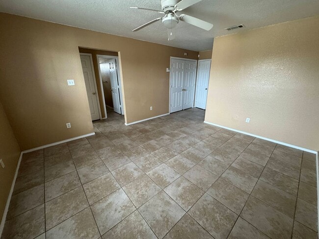 Photo - 3203 Toledo Dr Unit # A