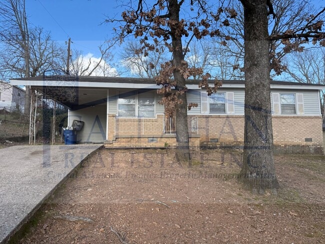 Building Photo - NLR 3 Bedroom Home