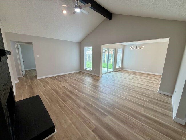 Photo - 11315 Paramount Ln