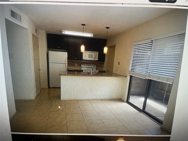 Photo - 8020 Braesmain Dr