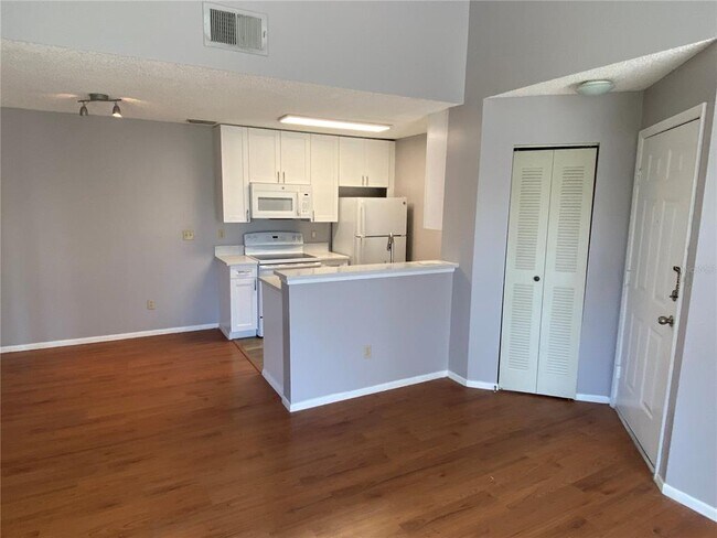 Photo - 711 Sugar Bay Way Unidad 313