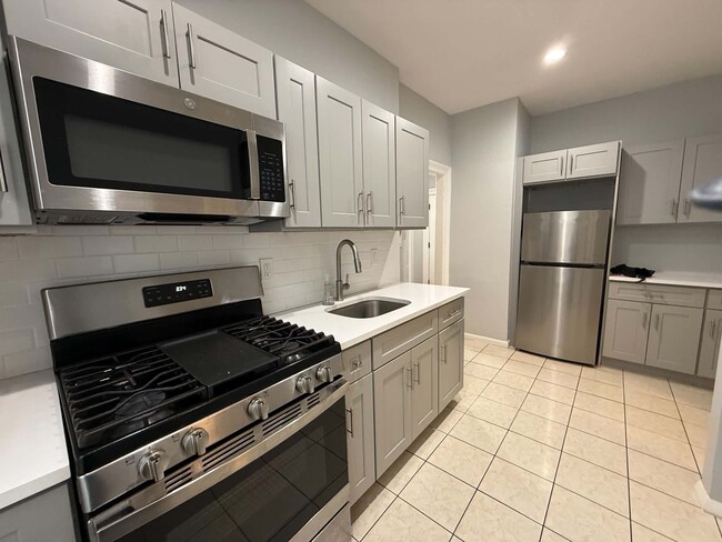Building Photo - 18 74th St Unit A3/103