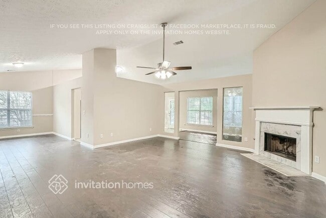 Photo - 2373 Cove Lake Way