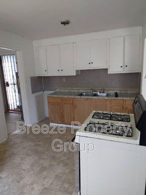 Photo - 3405 Beaumont Dr