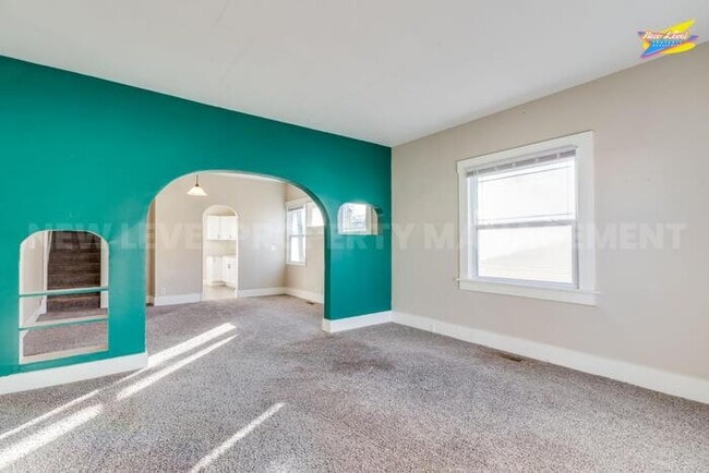 Photo - 350 N Holyoke Pl