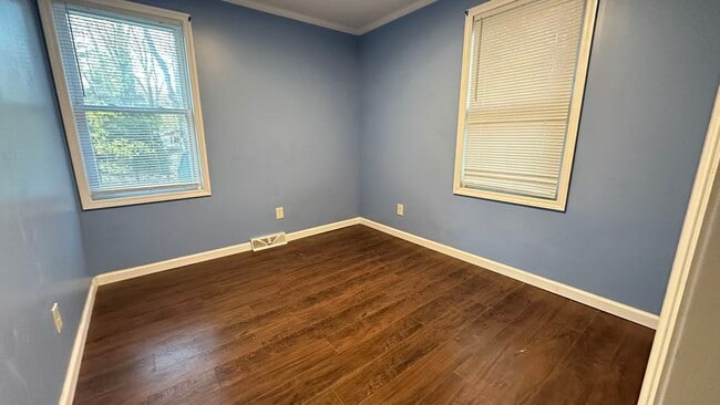 Photo - 324 Fuller Rd