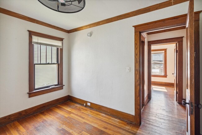 Photo - 112 E Center St