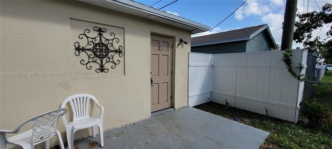 Photo - 26 SE 13th Terrace Unit 1