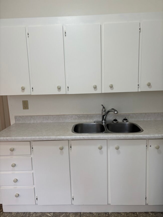 Photo - 550A Durie St Unit 550A