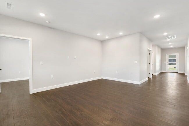 Photo - 5955 S Farm Rd 163