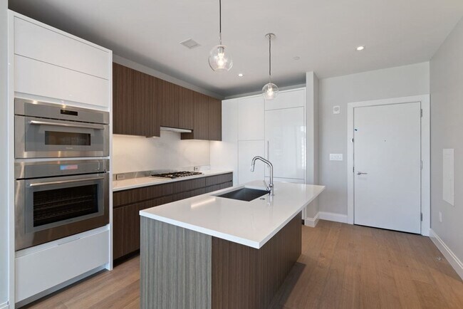 Photo - 100 Shawmut Ave Unit 1005