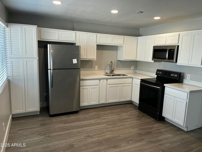 Photo - Katzberg/Nakagawa / 16th Ave Unit Katzberg / 16th Ave,  1