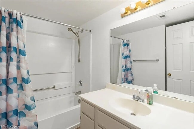 Photo - 2ND FLOOR CONDO IN GATED COMMUNITY Unit 2015