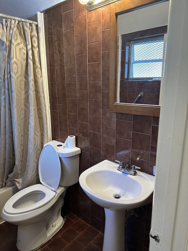 Photo - 4360 SW 2nd Ter Unit Efficiency