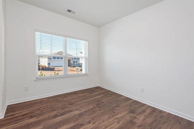 Photo - 133 Kaley Ln