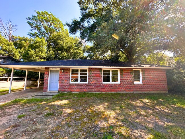 Photo - 1250 Druid Dr