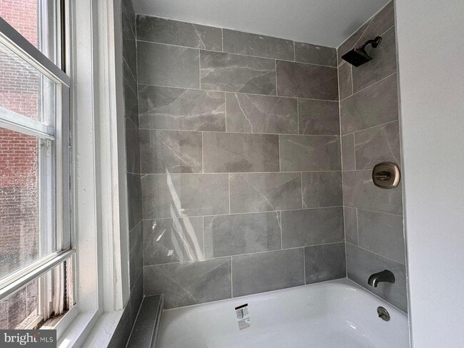 Photo - 1017 Pine St