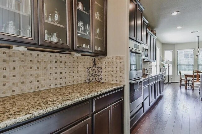 Photo - 143 Deerfield Meadow Dr