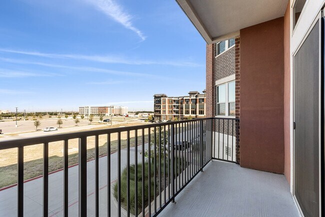 Waterford Market Apartments
