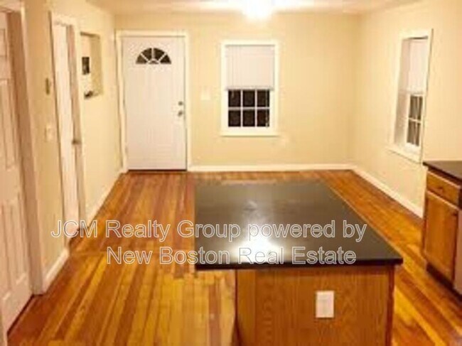 Photo - 283 Lincoln Ave Unit 2