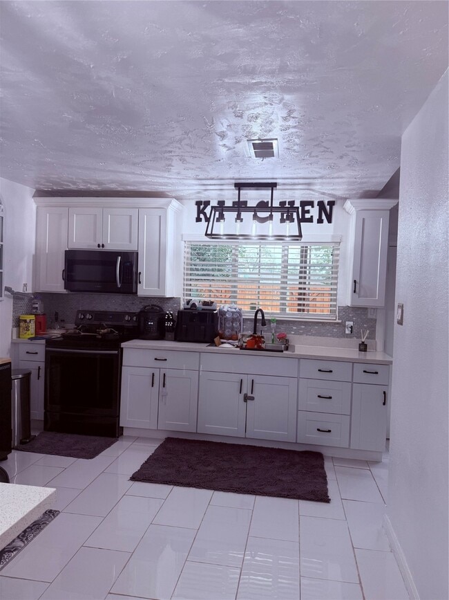 Photo - 4622 Fitzwater Dr