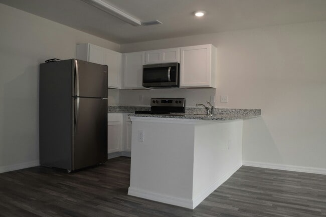 Photo - 12481 Mizell Ave