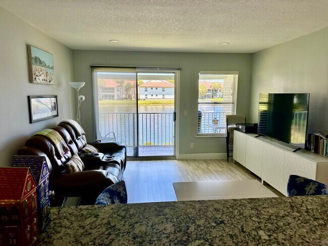 155 Cypress Point Dr