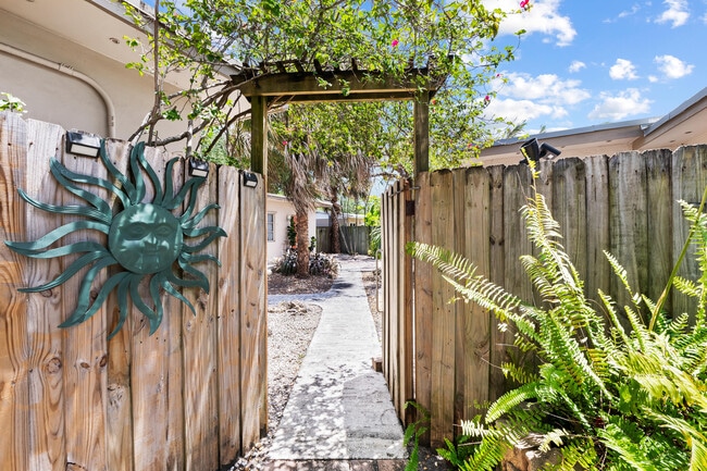 Photo - 1130 NE 3rd Ave