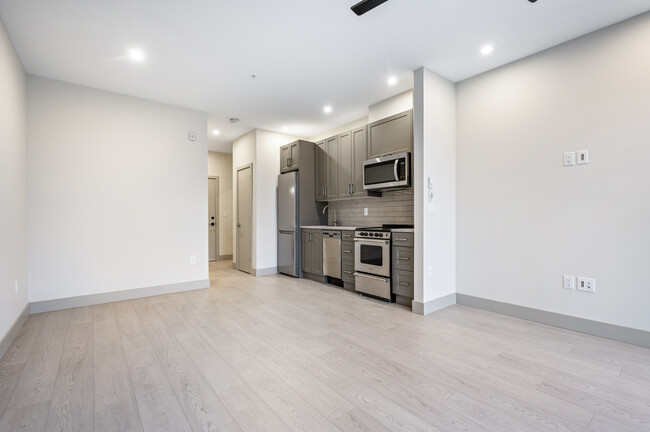 Photo - 45547-45547 Knight Rd