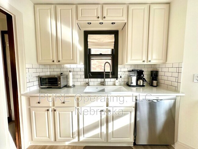 Photo - 4928 Happy Hollow Blvd