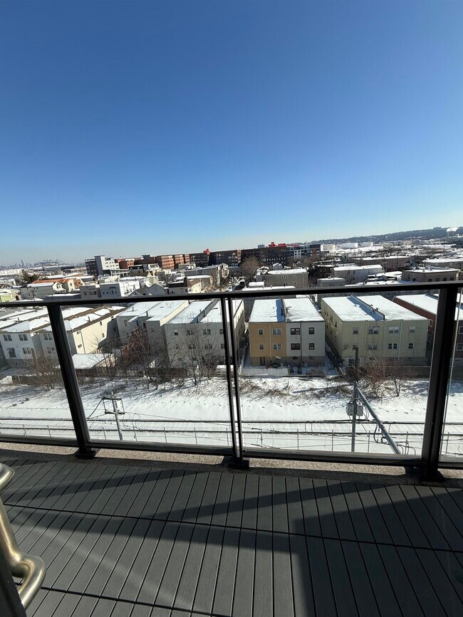 Photo - 260 Ave E Unit 615