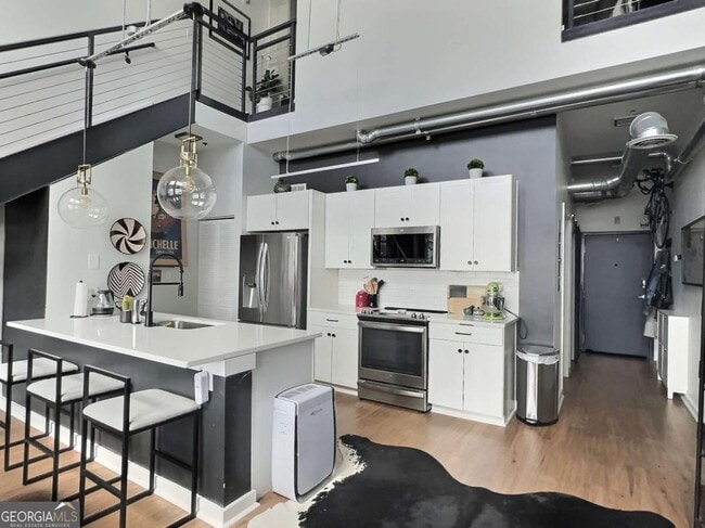 Building Photo - 260 18th St NW Unit 10327