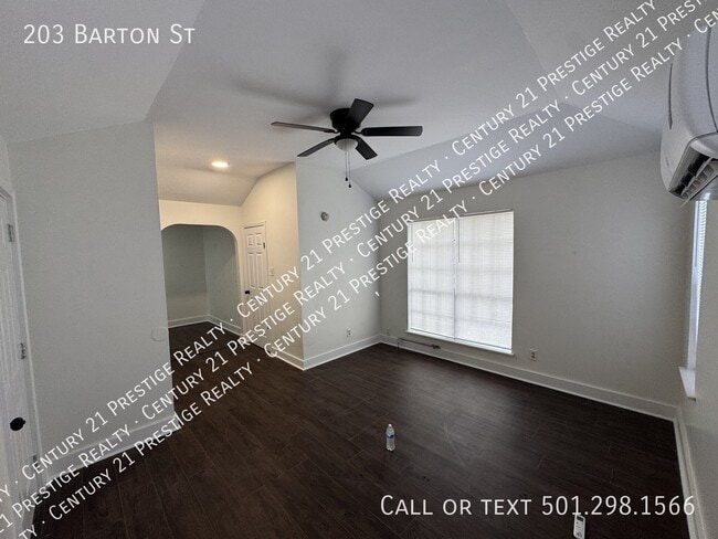203 Barton St