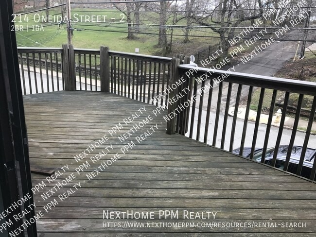 Photo - 214 Oneida St Unit 2